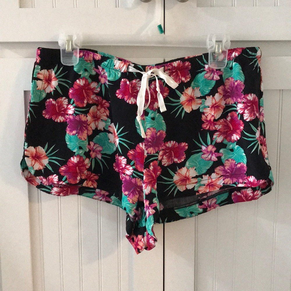 Zumiez Empire beach shorts